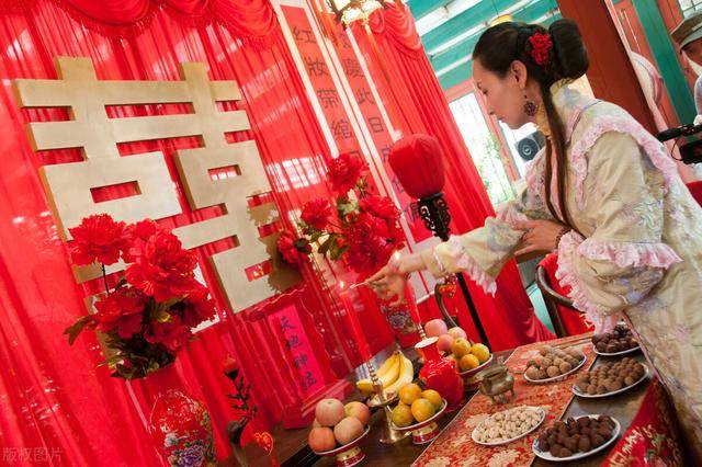 中式婚礼vs西式婚礼,作为备婚新人,我应该怎么选?_传统