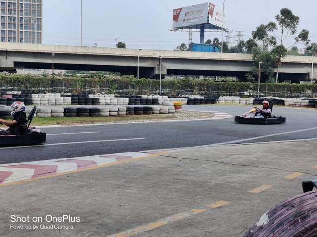 线下体验会:一加8T不将就的万圣节速跑体验