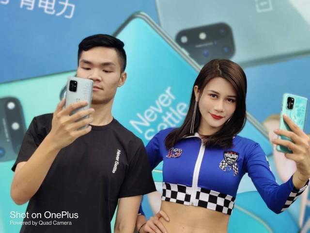 线下体验会:一加8T不将就的万圣节速跑体验