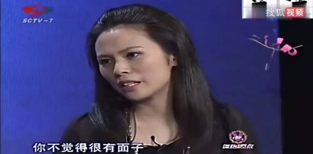 娃娃|那些13岁开始整容的人，花了400万整成凡尔赛娃娃的模样