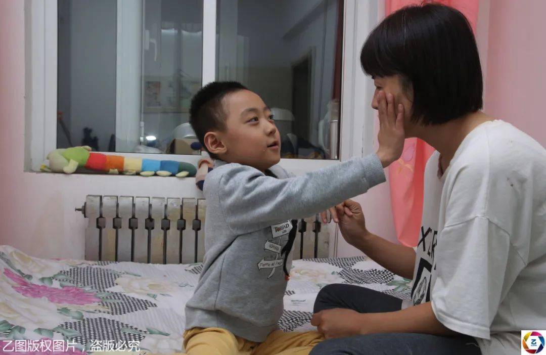 魏闻岐|医生对其母亲和外婆抽血化验，结果全家傻眼男孩总是莫名流鼻血