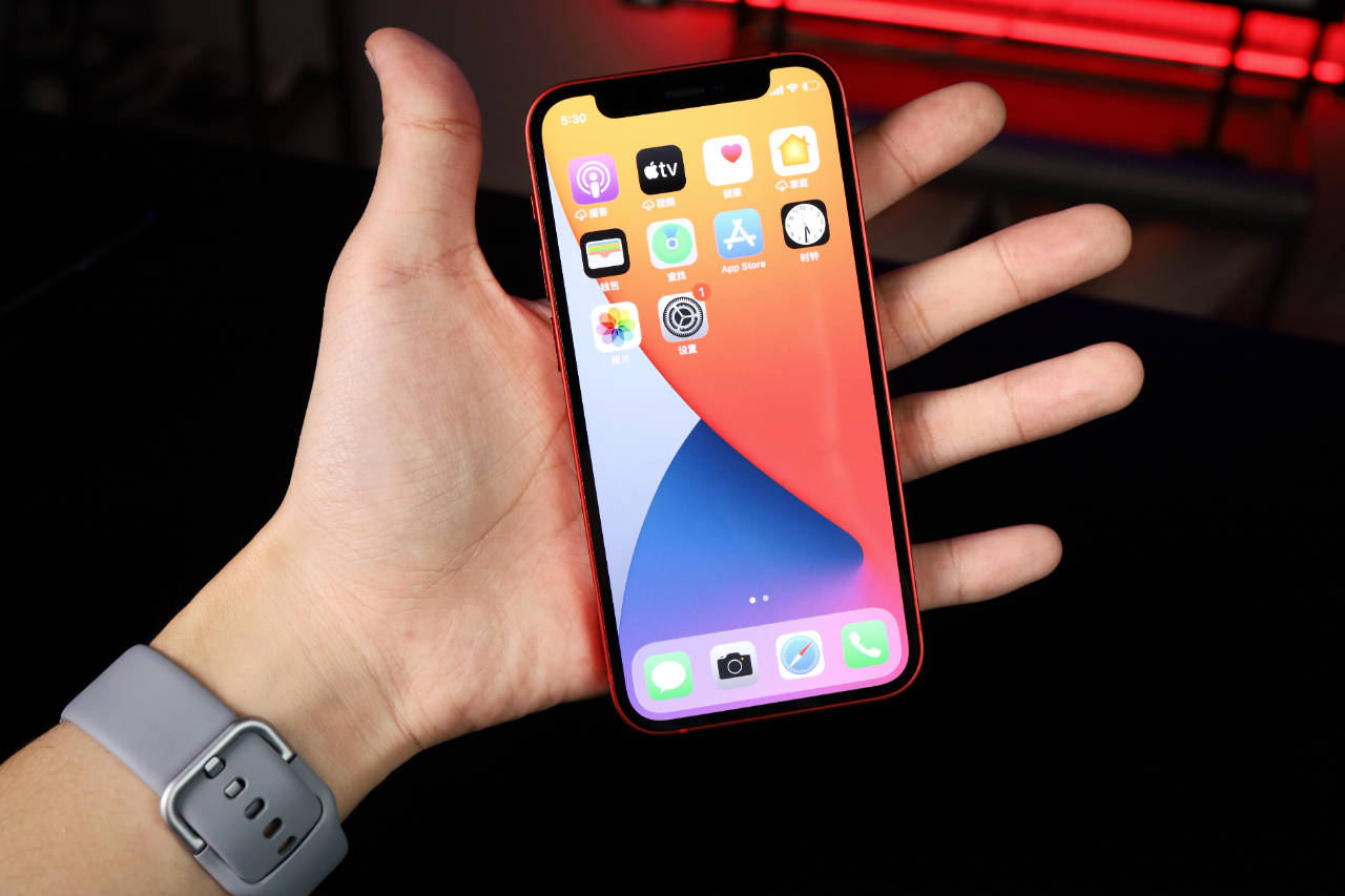 救星|小屏党最后的救星？iPhone12 mini上手测评