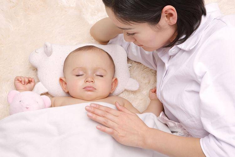 宝宝|多半是睡眠习惯不当，入冬注意“两不睡”，生病少宝宝感冒频发