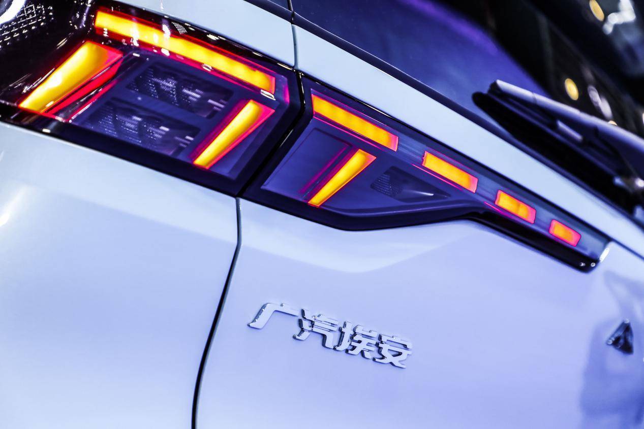 革新|以技术之名革新，必将因技术继续伟大