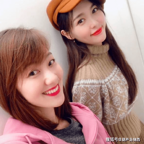 唐嫣王冠昔日坐地上,为拍美照花足心思,罗晋老婆个高脚无法入镜