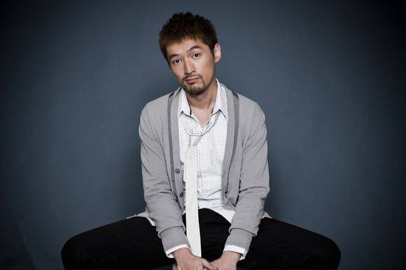 关于胡子的三大男星胡歌有胡子男人味没胡子大男孩