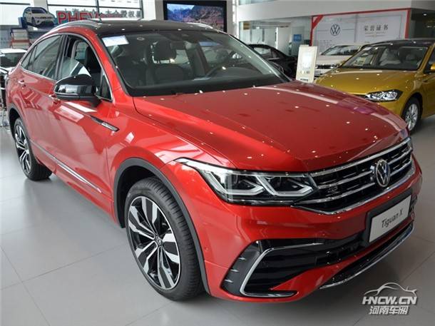 溜背造型比肩x6 实拍上汽大众途观x