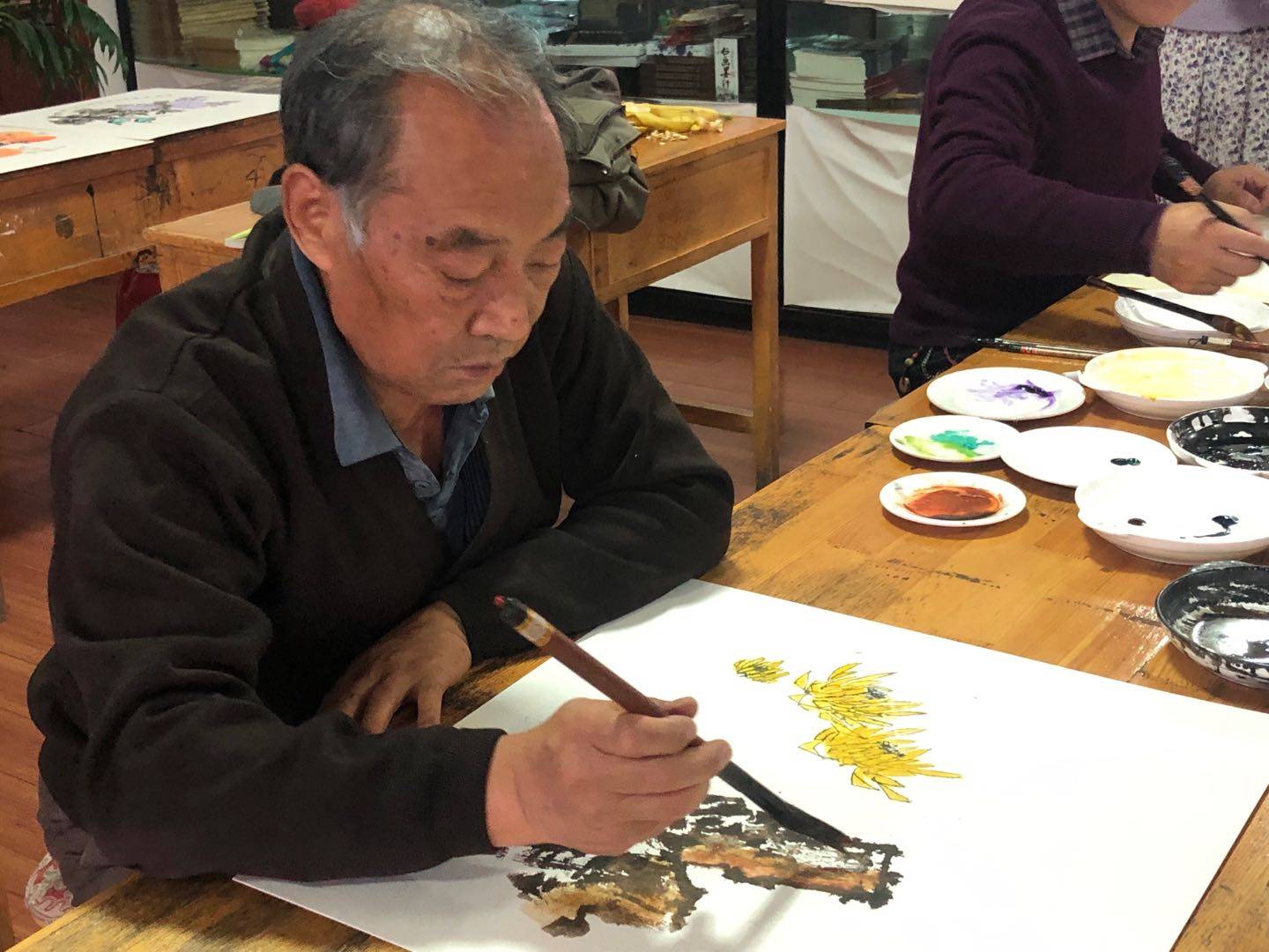 芳草湖经济总量_芳草湖