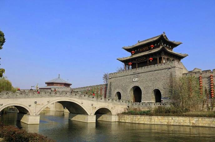【开云体验app官网入口】
中国著名古城之一 对世界历史都有着重要的意义 猜猜看是哪(图2)