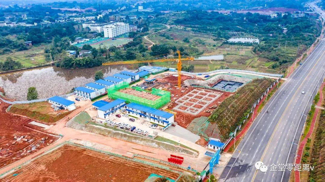 广东路东段,东侧南侧为 金堂大道高板镇连接线,西侧为 规划道路,南侧