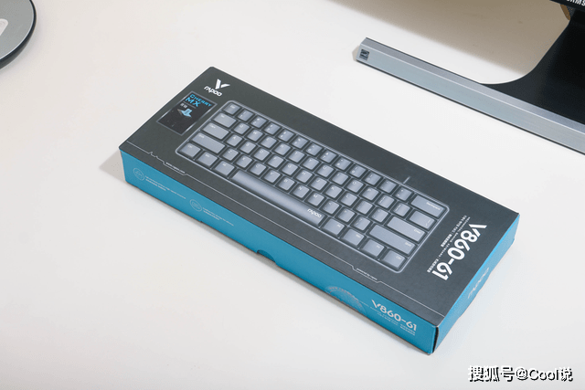 做工|雷柏V860：做工扎实，风格简约的61键小键盘开箱