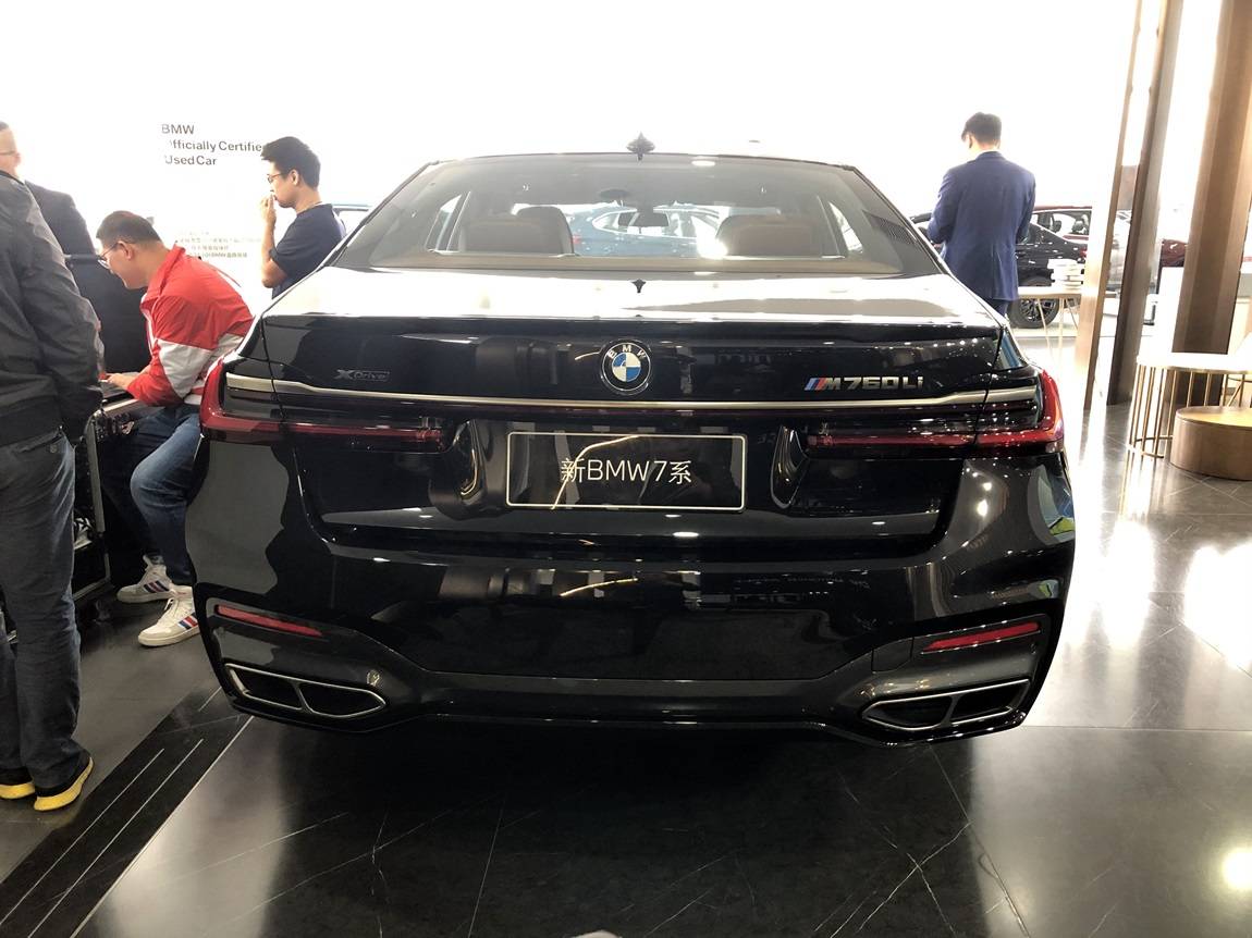 绝版宝马 m760li xdrive 运动套装 最新款