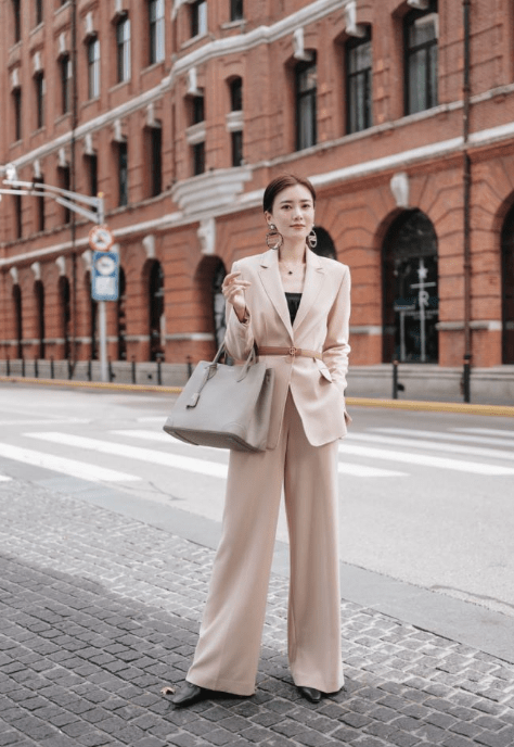 宝姿ports告诉你代表职场精英女性的套西其实还可以这么穿