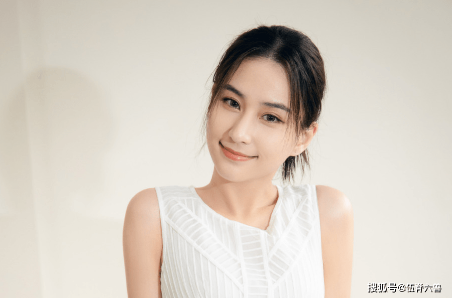 何超莲要整容了?亲自辟谣称是打针补水而已