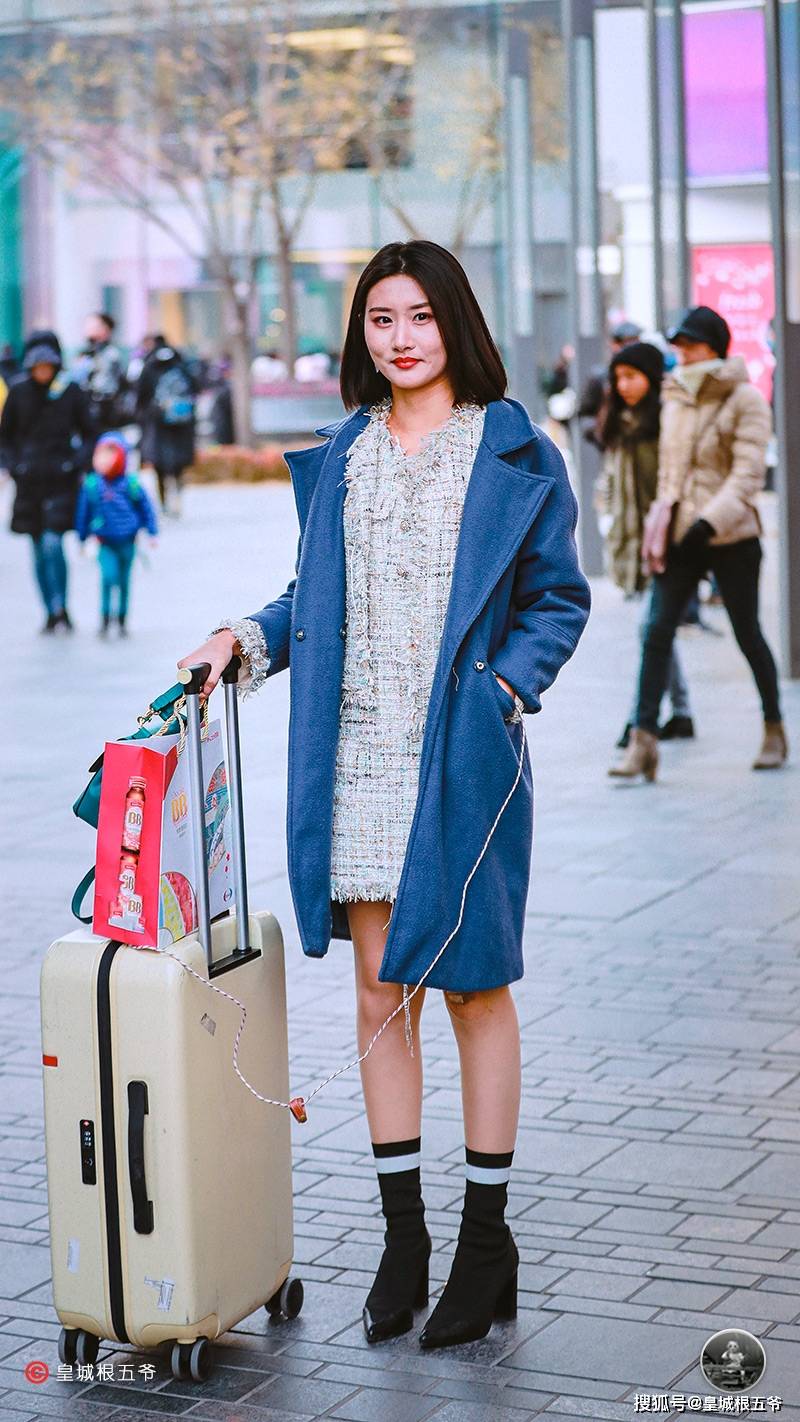 街拍搭配时尚女装_时尚搭配街拍_街拍时尚穿搭/
