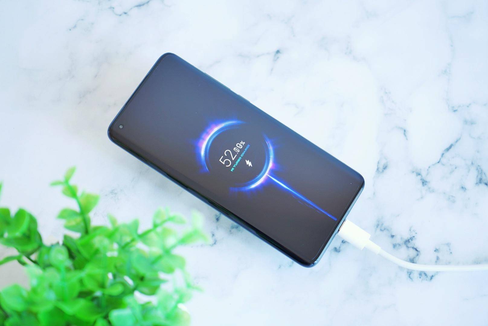 人民网点评China-Z百强:年轻人喜爱的国潮品牌,小米有名