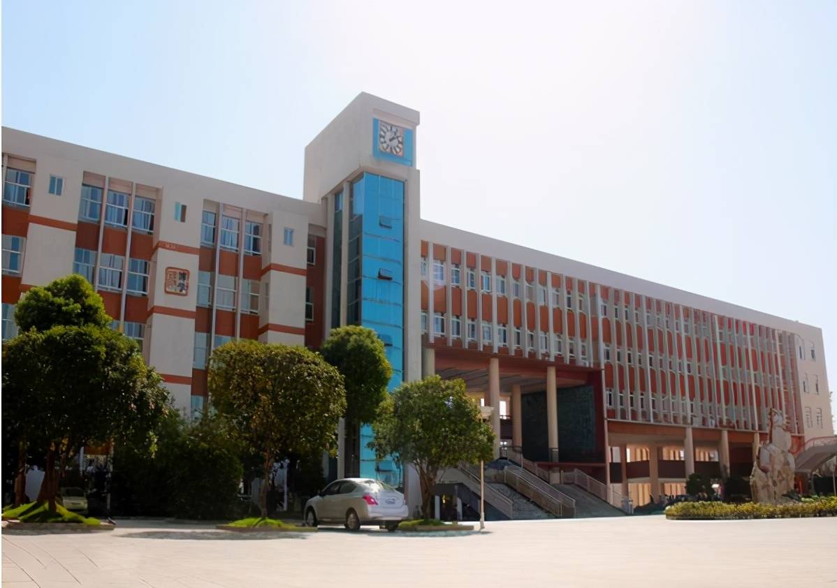 2020年湖南省高中学_2020年中学生物理竞赛:湖南实力全国第一,获奖前10高(2)