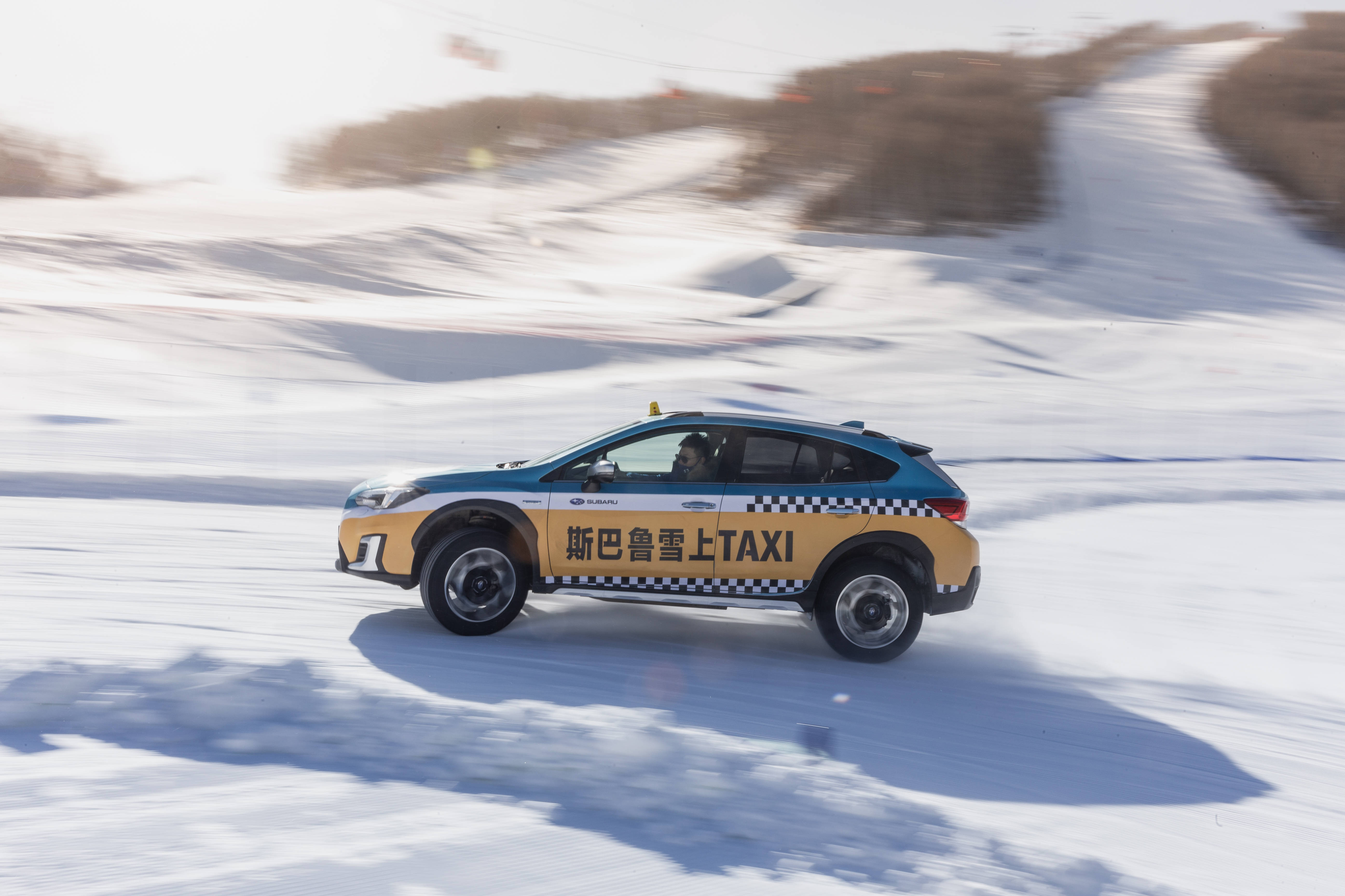 斯巴鲁家族雪地新玩儿法，水平对置＋全时四驱表现如何?