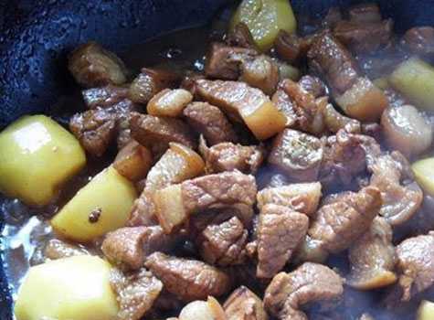 红烧肉怎么做好吃又简单又香 d2f178c1a5f7415187e8d07522c1036b.jpeg