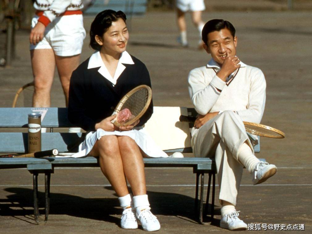 日本明仁天皇:主动放弃皇位,娶平民女子为妻,喜欢中国料理