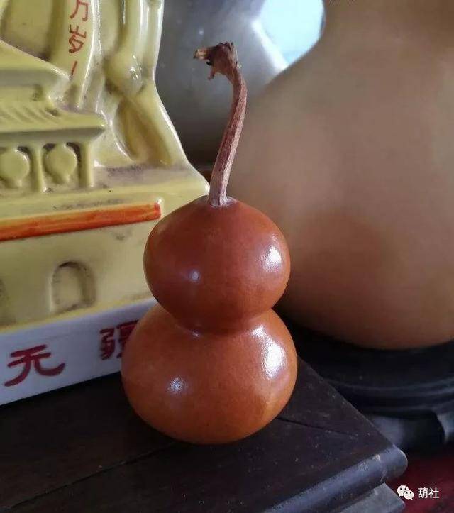 葫芦盘成枣红色,记住下面四点