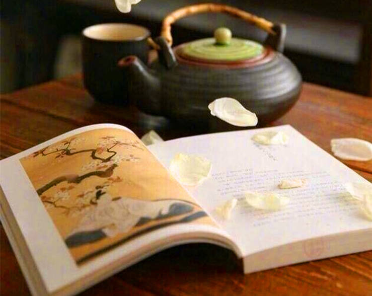 听雨,品茶,读书,人生最惬意的精神享受