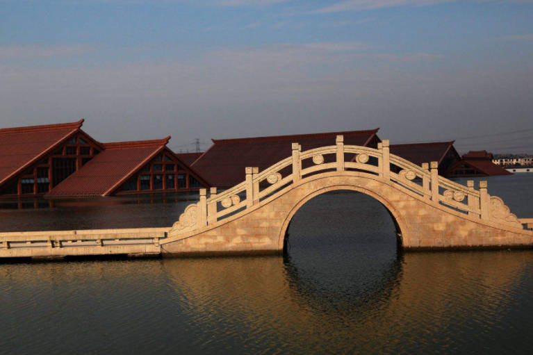 上海又一景点走红,人称松江小故宫,水上水下建筑令游客瞠目