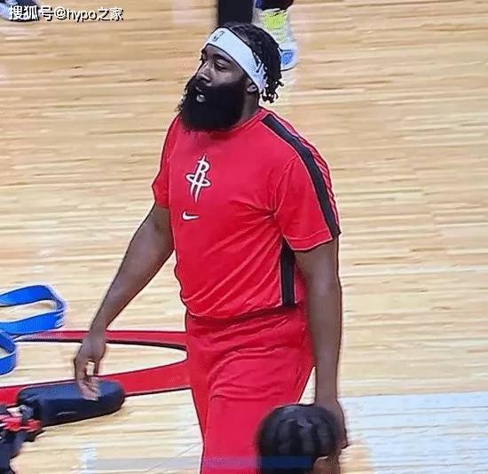 同款明星篮球裤 d8050ea9d98343d4987448c461ad3366.jpeg