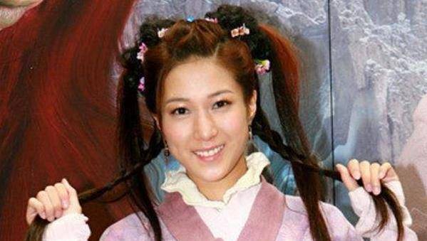 tvb演员表现状 79a277e99fe84896aeeb9cf6801f2719.jpeg