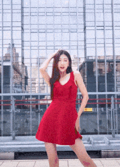 原创
搞笑GIF:小姐姐穿裙子跳舞是不是会妩媚些啊