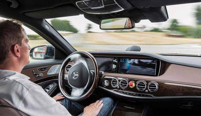 老司机开车稳当 fe96ab49af394af29f56530109aa7ede.jpeg