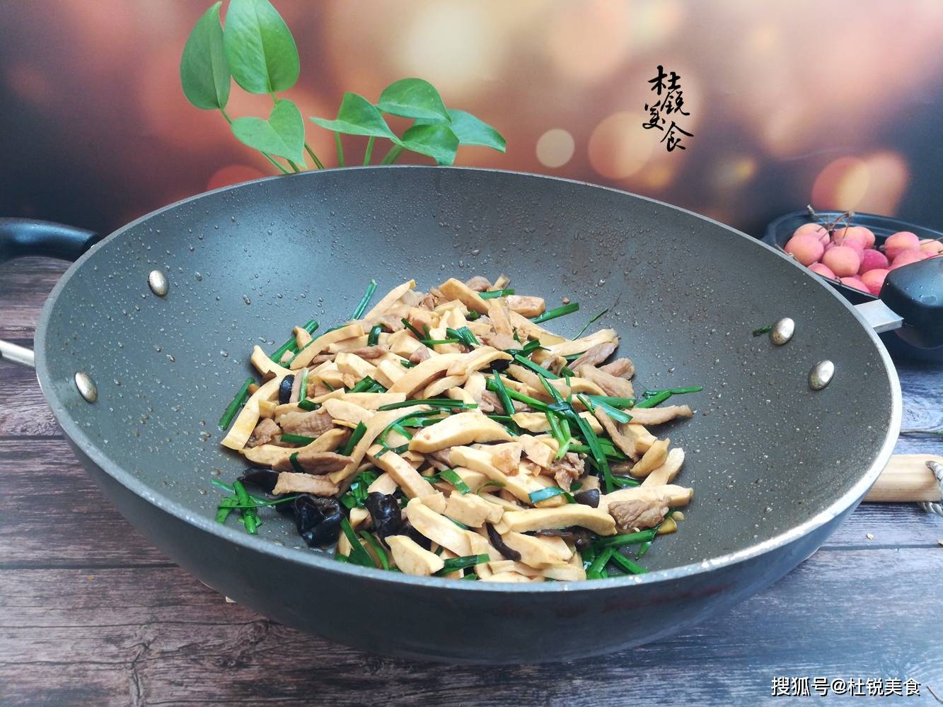 干豆角丝怎么泡快 e9d0e85863964da7a2cf94f2eb9a16c8.jpeg