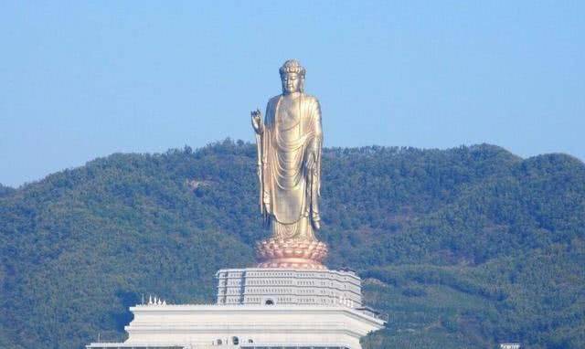 世界最“高”佛像，佛像高度达108米，用216斤黄金打造而成