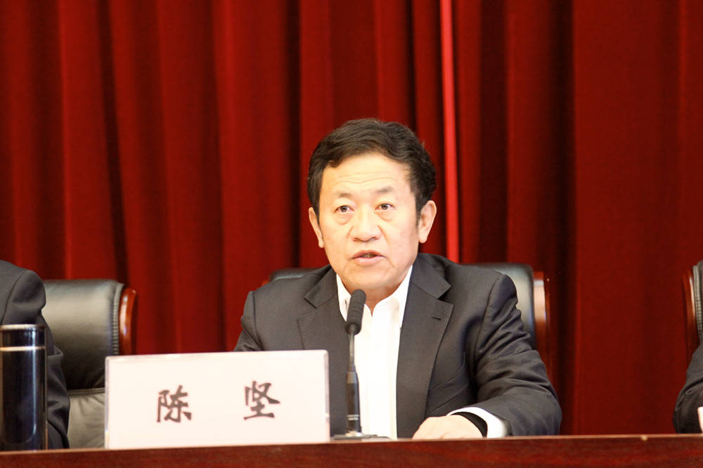 大理州委书记陈坚,州委副书记,州长杨国宗出席会议并讲话;州人大