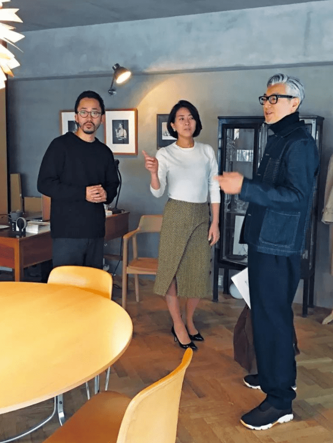 藤村雅史的知名度或者是影响力可能比不上木下孝浩,但是藤村雅史的穿