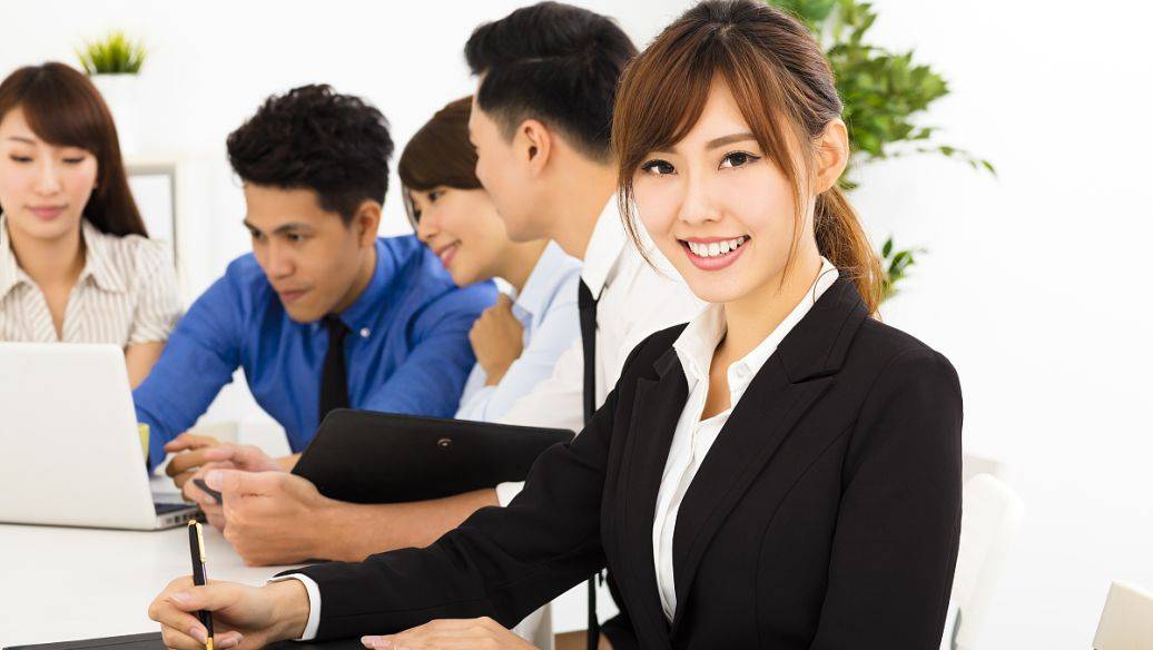 为什么95后人口少_为什么喜欢前翘后凸
