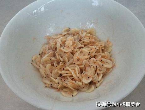 怎么做虾皮是酥脆的 4dfd5266ecf141e4b5ddc3d44679a1e8.jpeg