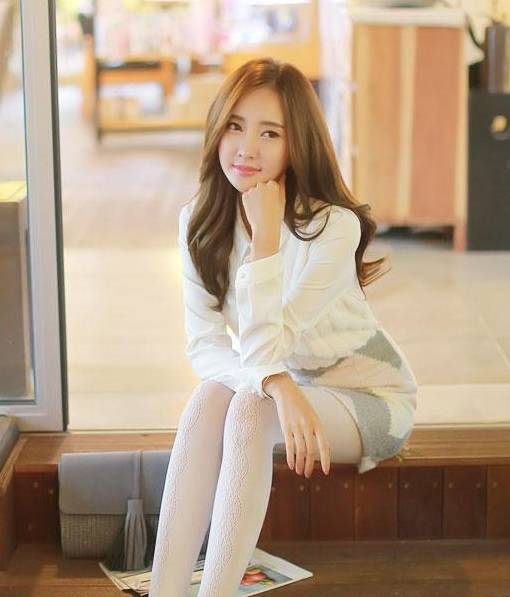 大学女生经常穿的3款裤袜, 特别第二种!_手机搜狐网