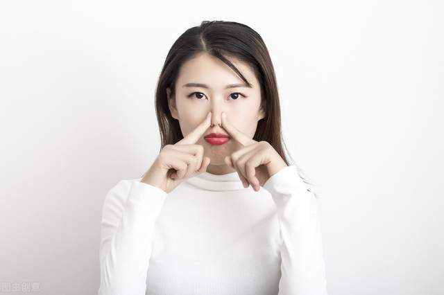 
25岁女政府条约工 干了3年 人为7700 天天都在想告退：太阳成tyc7111cc(图5)