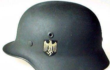 二战时期各国头盔对比 到现在还保存完好 你认识几个?