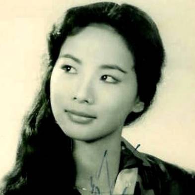 82岁女星去世!霍英东曾为她花上亿,还被汪明荃插足戴绿帽!