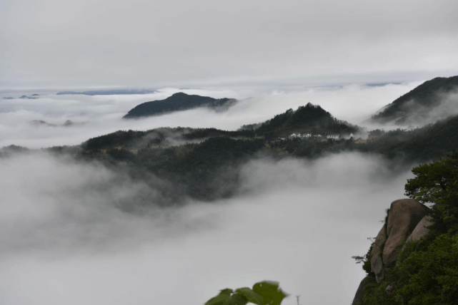 天柱山露营地，引流“国际水准”的房车旅行风