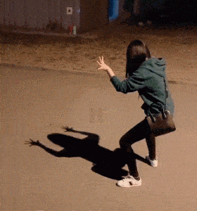 搞笑gif段子:7,侄子的担心侄子说他班上最近流感,很多