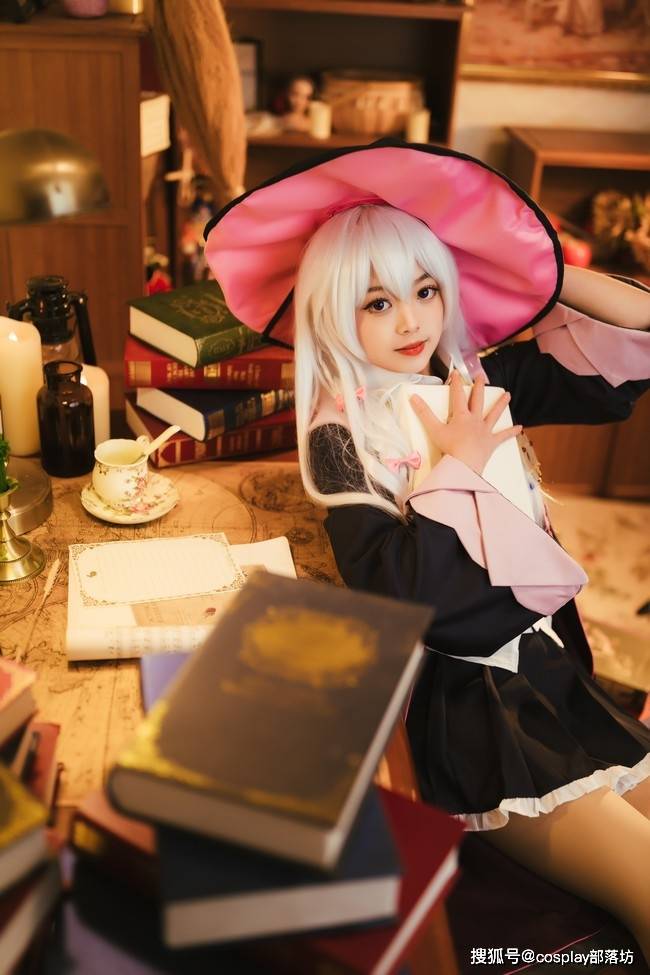 cos:魔女之旅伊蕾娜cos正片