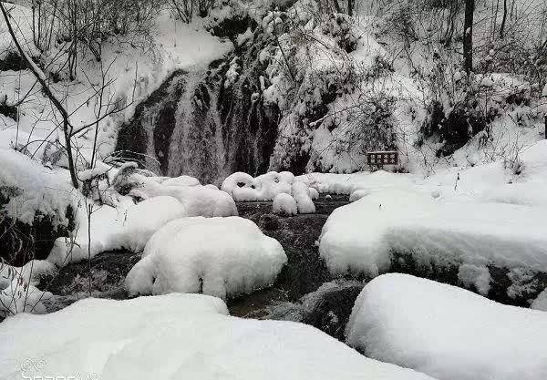 看绝美雪景来河南洛阳,一4a景区有冬日冰挂奇景,让人赞叹不已