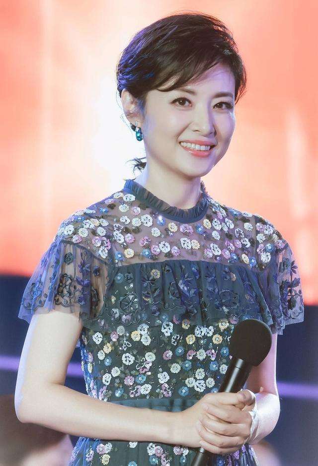 原创周涛曾接任倪萍主持春晚16年二婚嫁富商女儿却患有自闭症