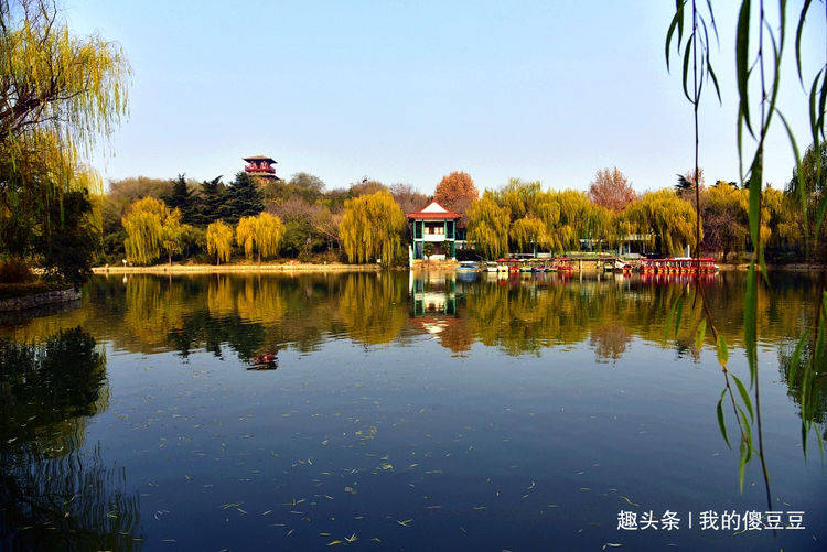 河南安阳洹水公园 当地最大的城市公园 紧邻世界文化遗产殷墟