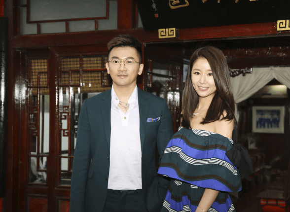 蘇有朋妻子曝光，身材好顏值高，一直在他身邊陪伴 娛樂八卦吃瓜 第5张
