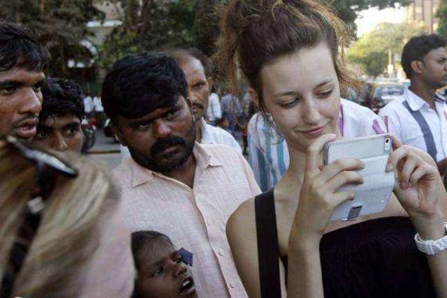 为什么女孩子去印度旅游，总有人告诉你：别穿太少，别喝太多水