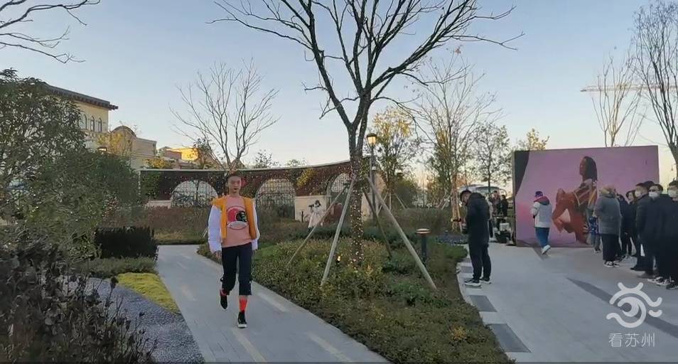潮牌帽子品牌排行_知名帽子品牌卡蒙成东方卫视《极限挑战宝藏行》官方赞助商(2)